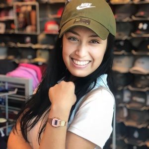 Meet your Posher, Sofia